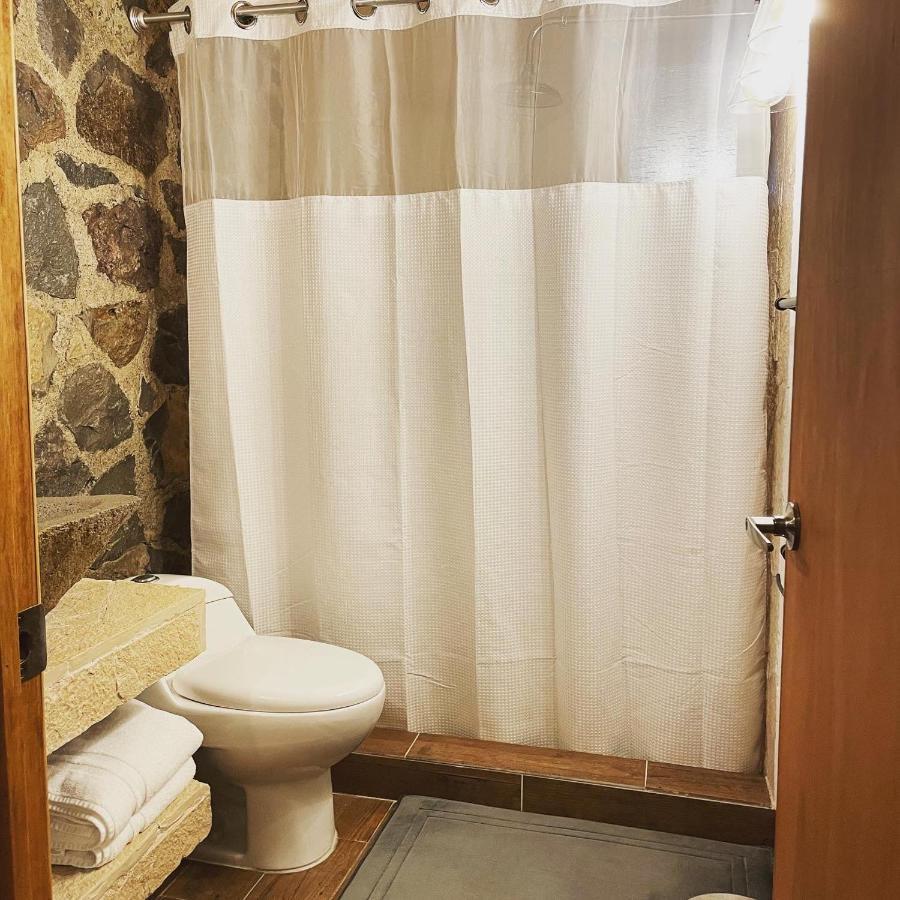 הואסקה דה אוקמפו Cabanas Boutique Villasenor Pet And 420 Friendly מראה חיצוני תמונה